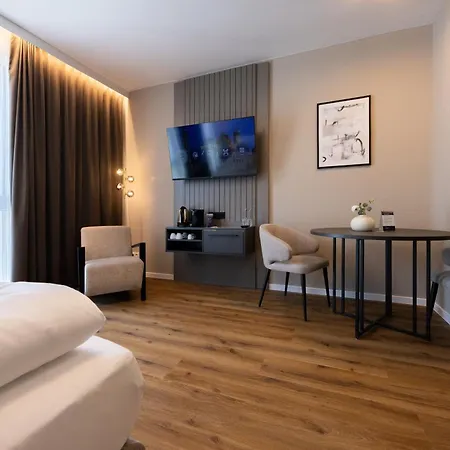 Hotel apartamentowy Bright Sued Senne - Neueroeffnung - New Opening Bielefeld